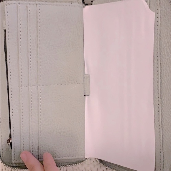 Steve Madden Asphalt Grey wallet - Picture 5 of 6